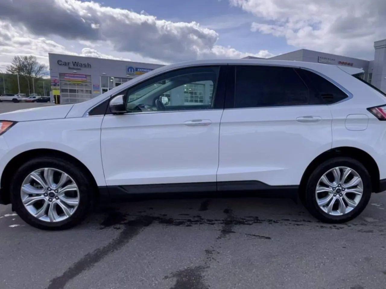 2020 Ford Edge Titanium-4