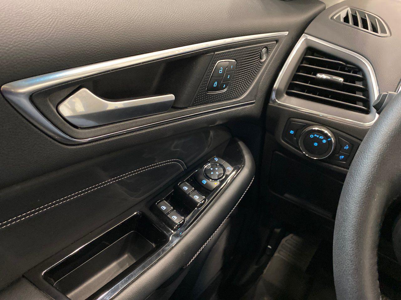 2020 Ford Edge Titanium-3