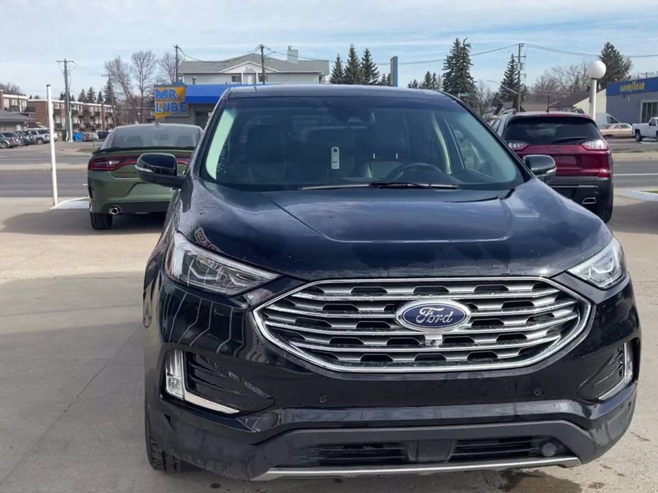 2020 Ford Edge Titanium-2