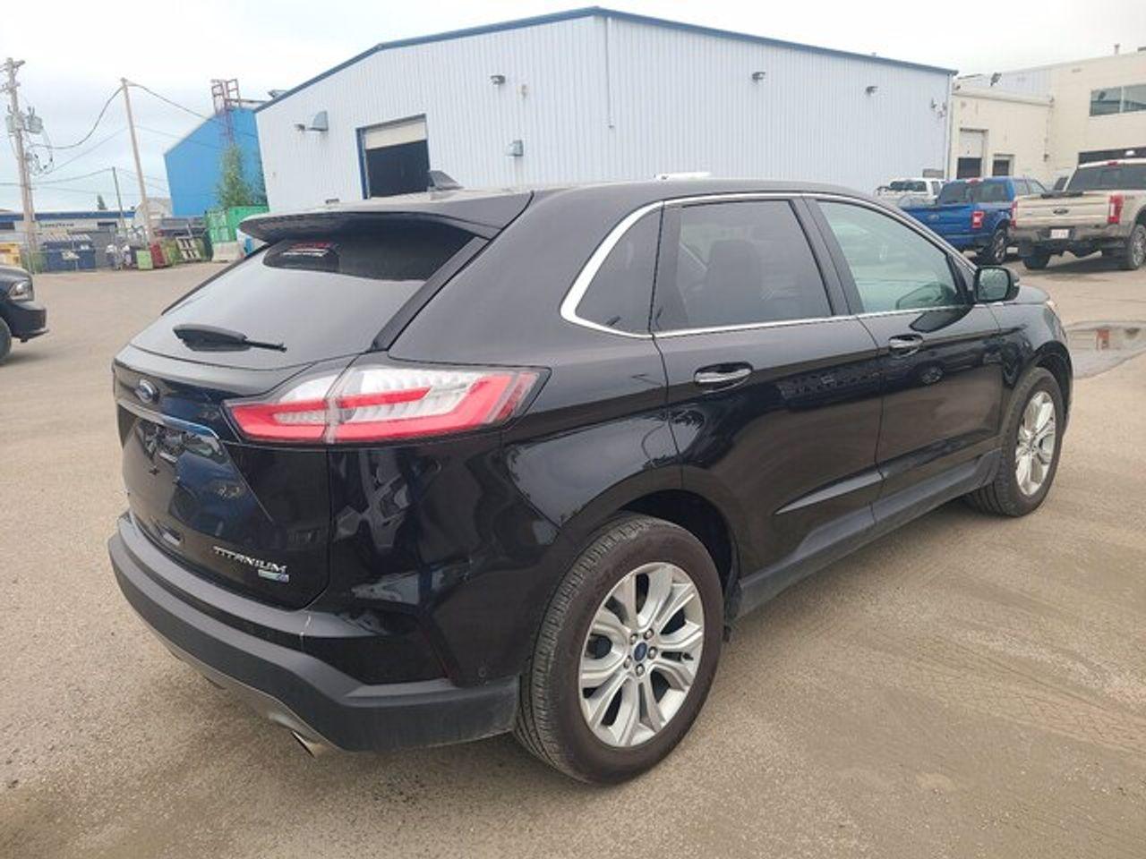 2020 Ford Edge Titanium-4