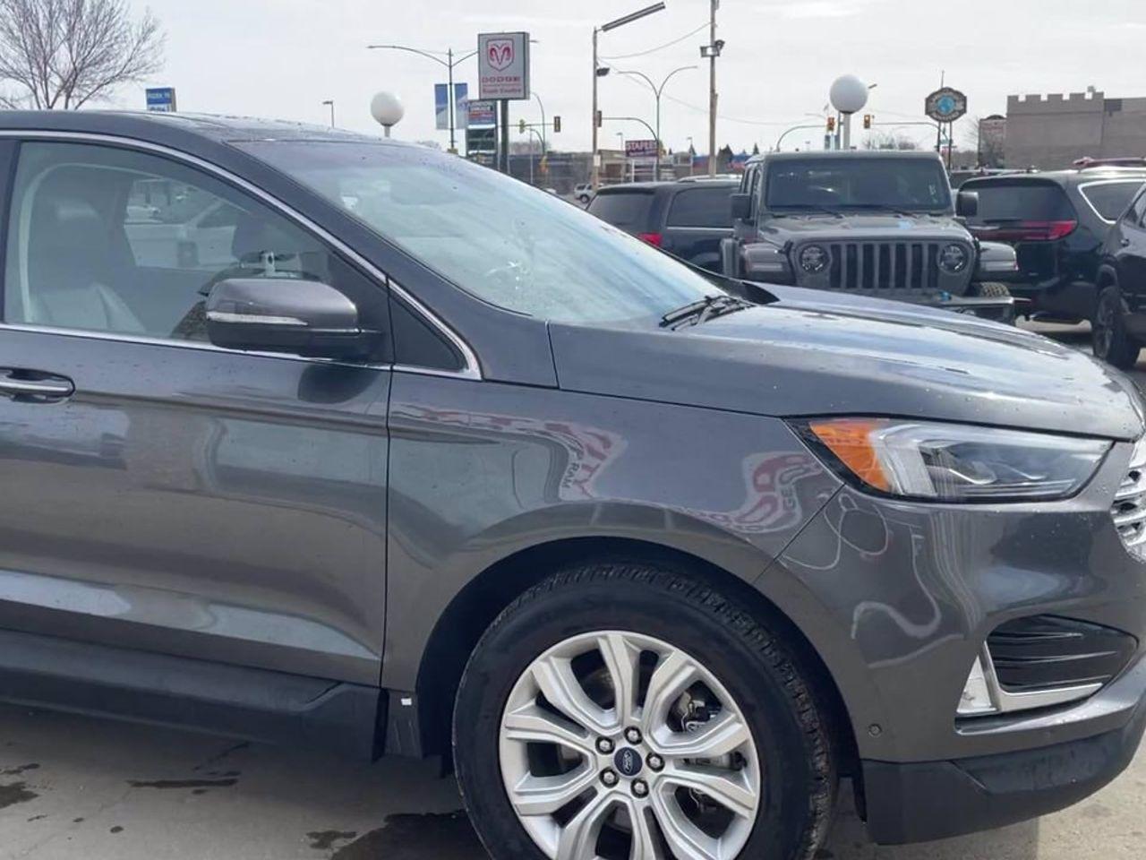 2020 Ford Edge Titanium-1