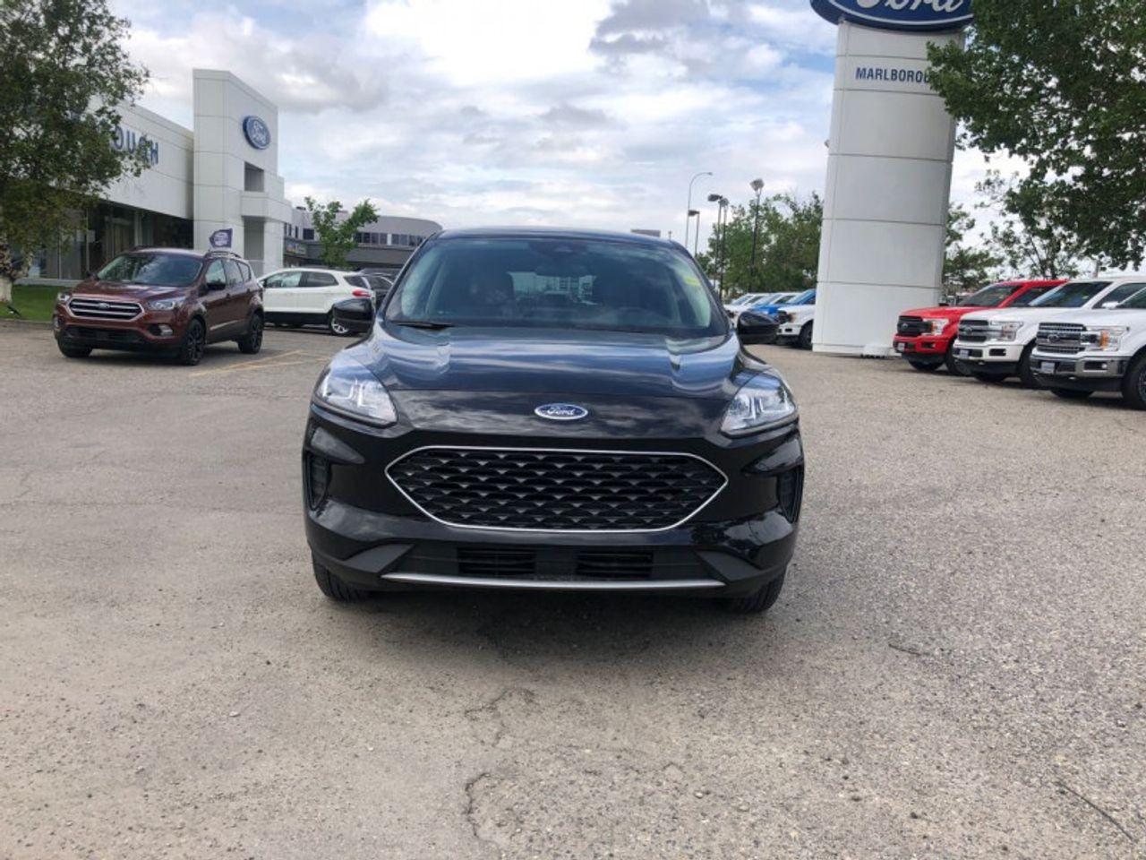 2020 Ford Escape -1