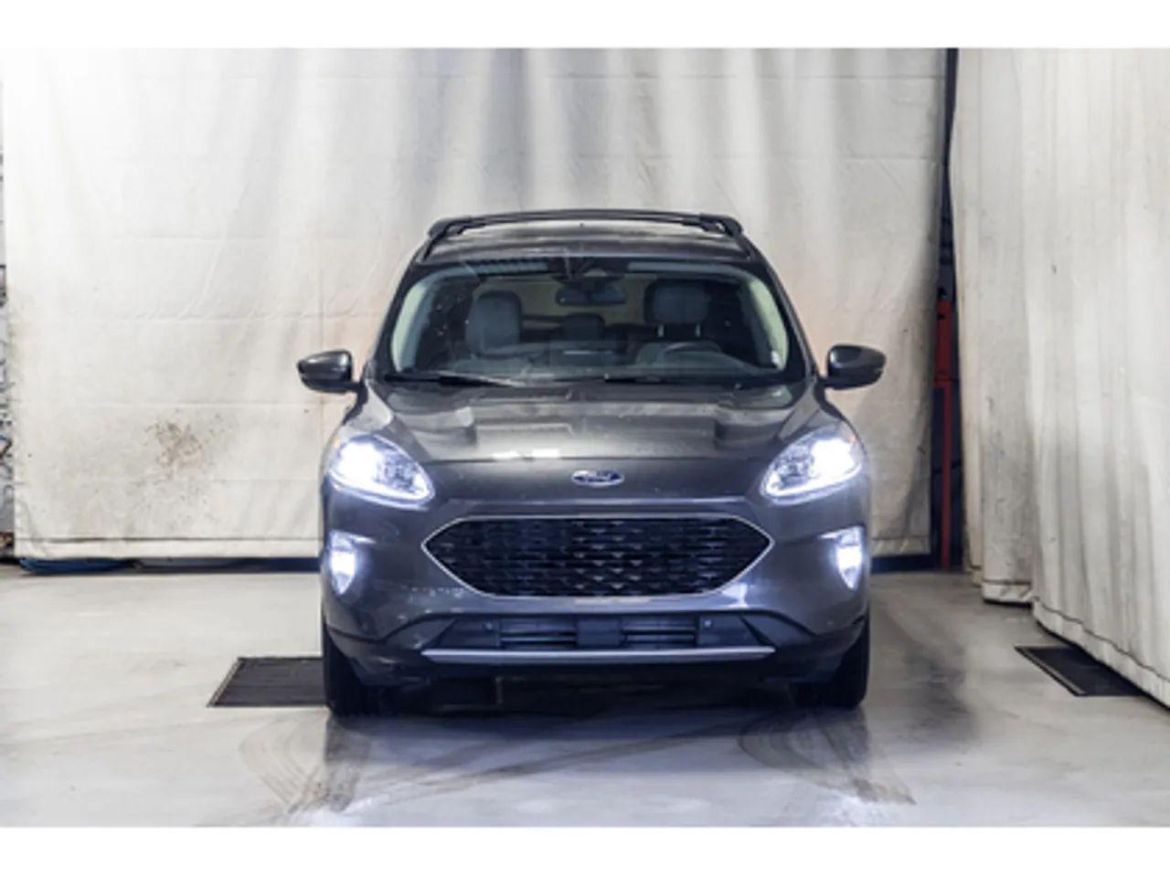 2020 Ford Escape -1
