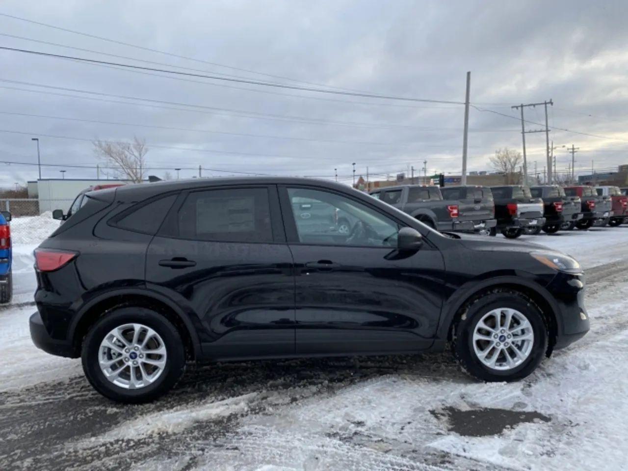 2020 Ford Escape S-3