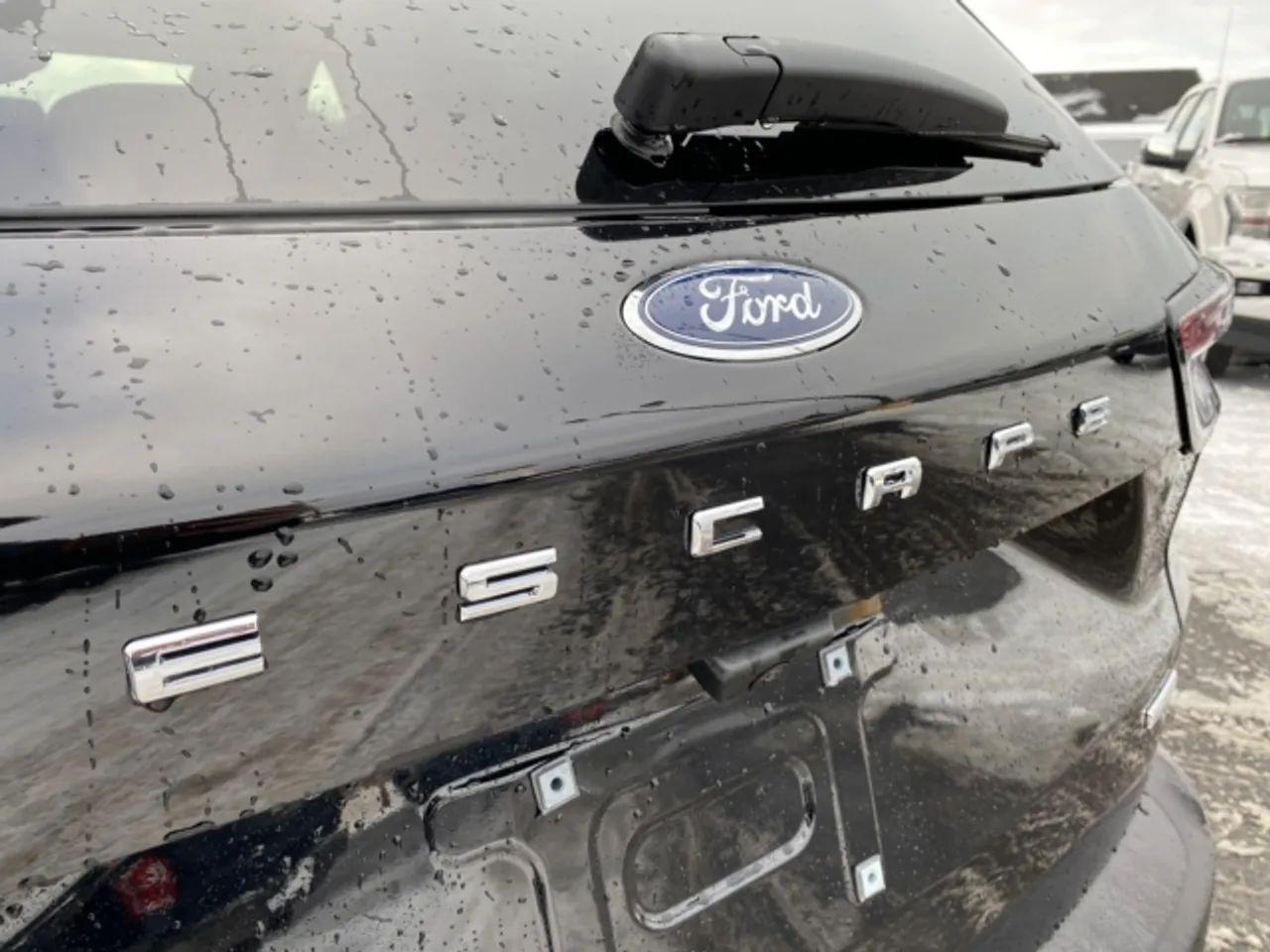 2020 Ford Escape S-4