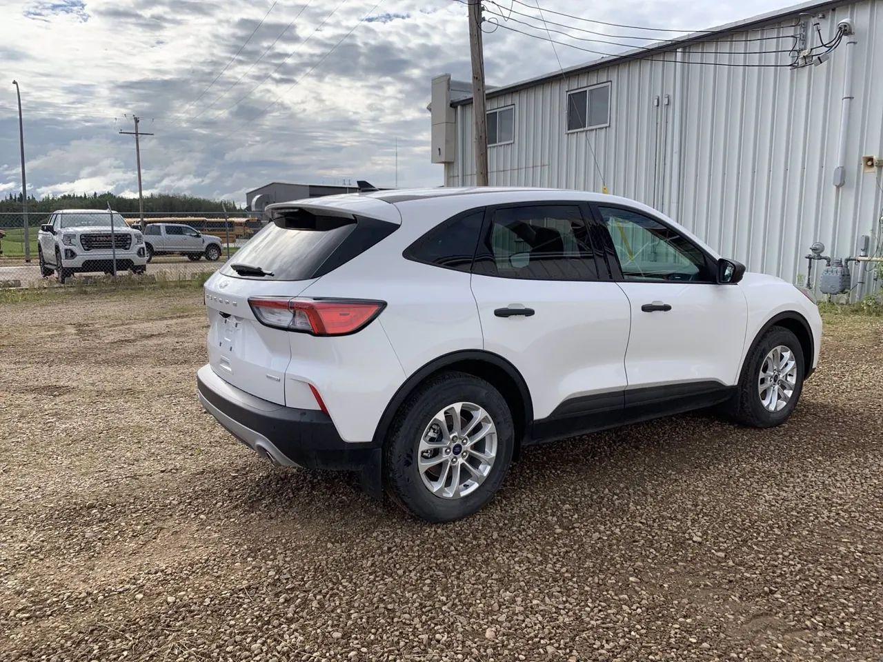 2020 Ford Escape S-4