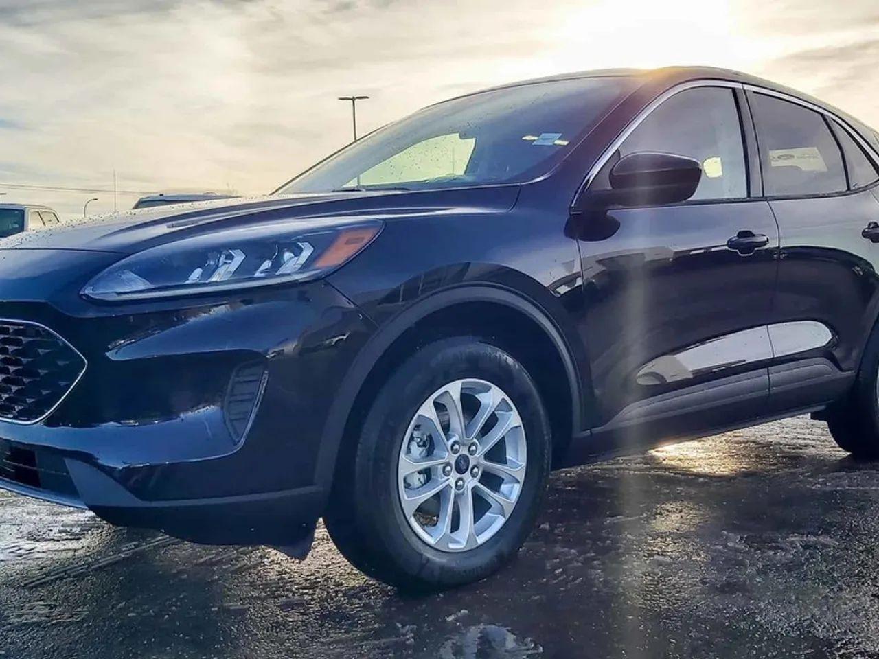 2020 Ford Escape SE-3