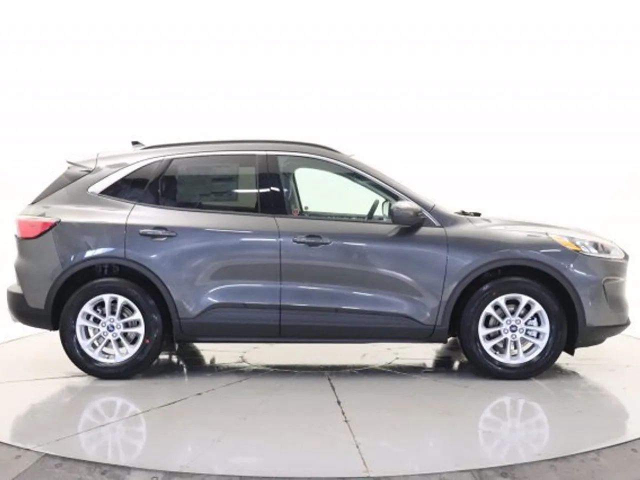 2020 Ford Escape SE-1