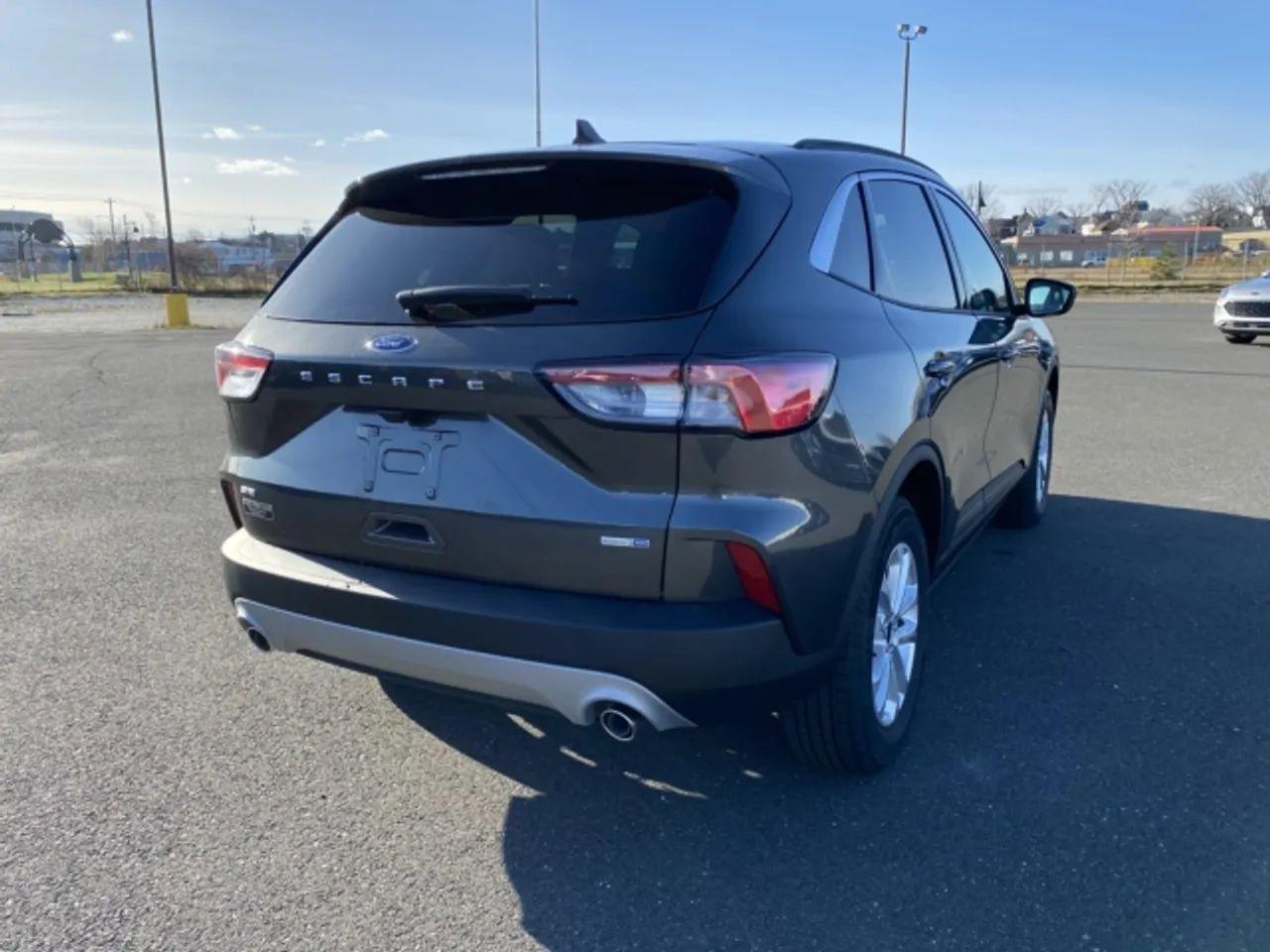 2020 Ford Escape SE-4