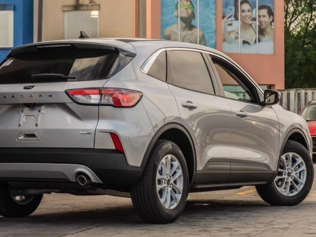 2020 Ford Escape SE-3