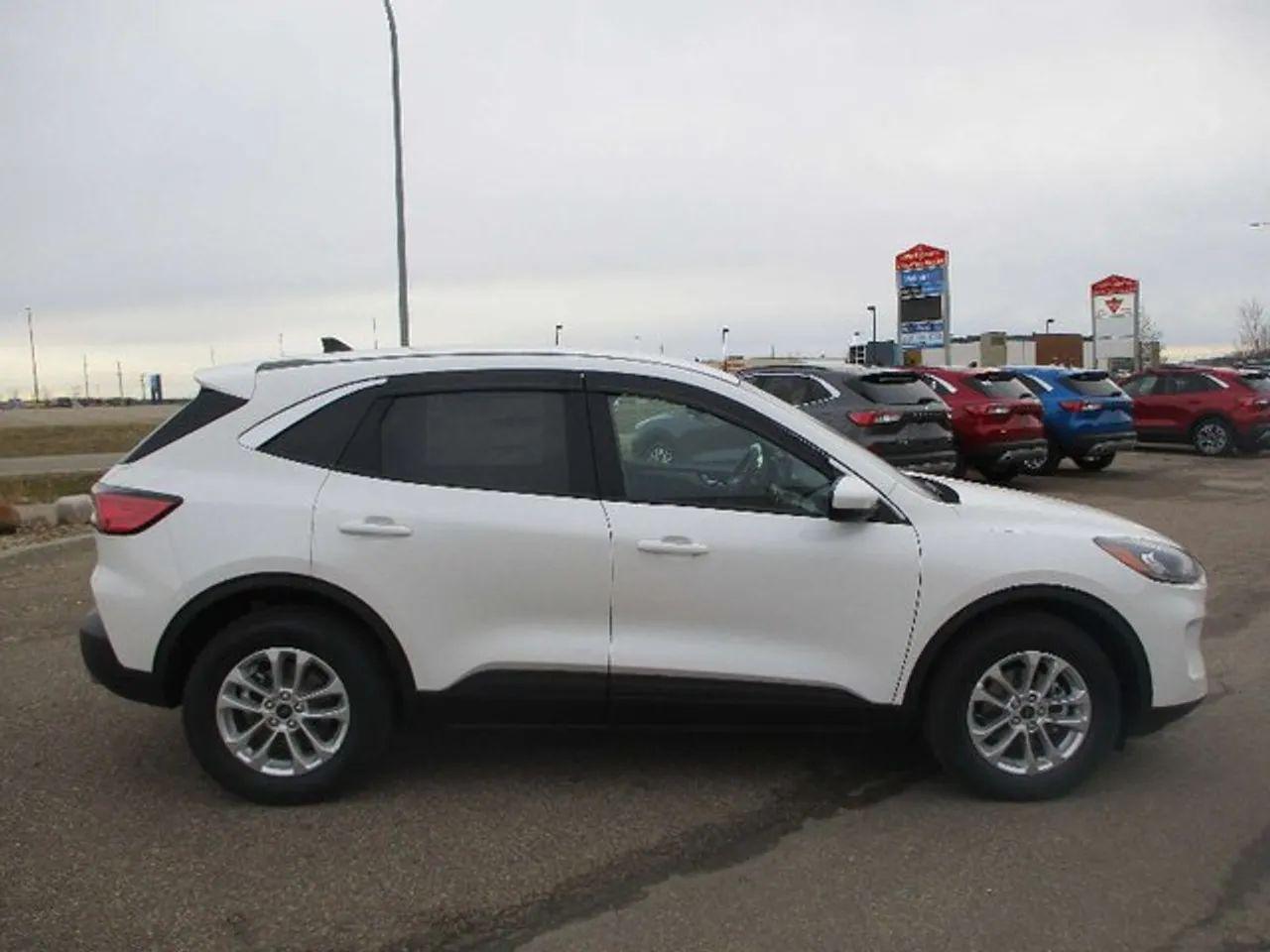 2020 Ford Escape SE-2