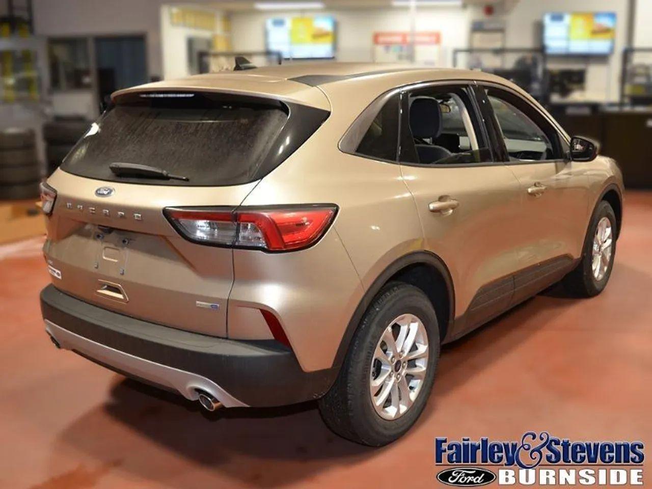 2020 Ford Escape SE-3
