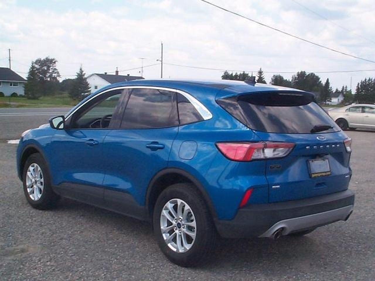 2020 Ford Escape SE-3