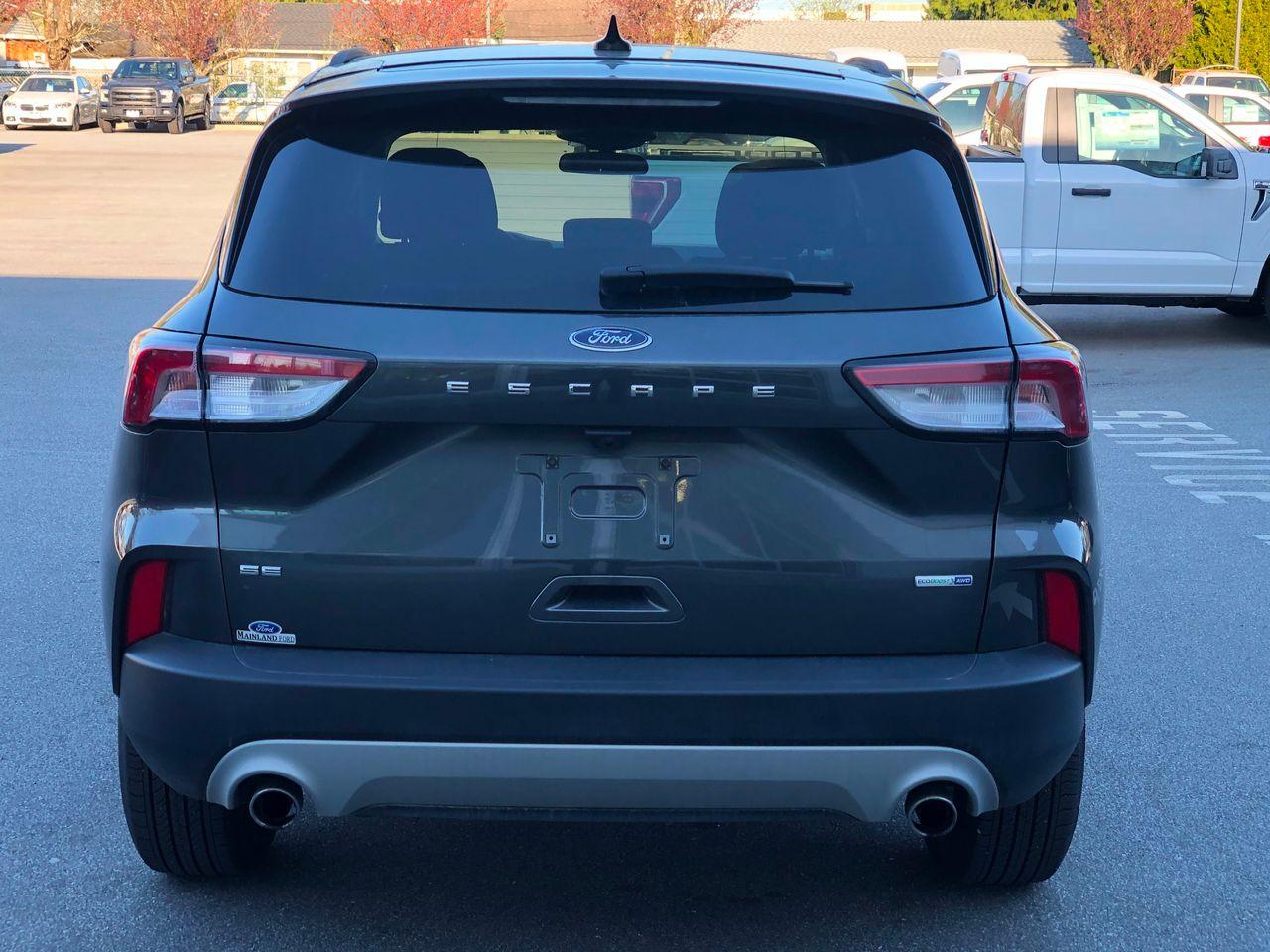 2020 Ford Escape SE-3