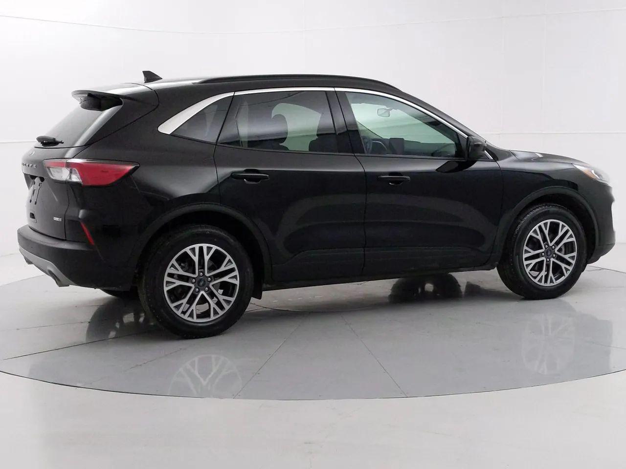 2020 Ford Escape SEL-4