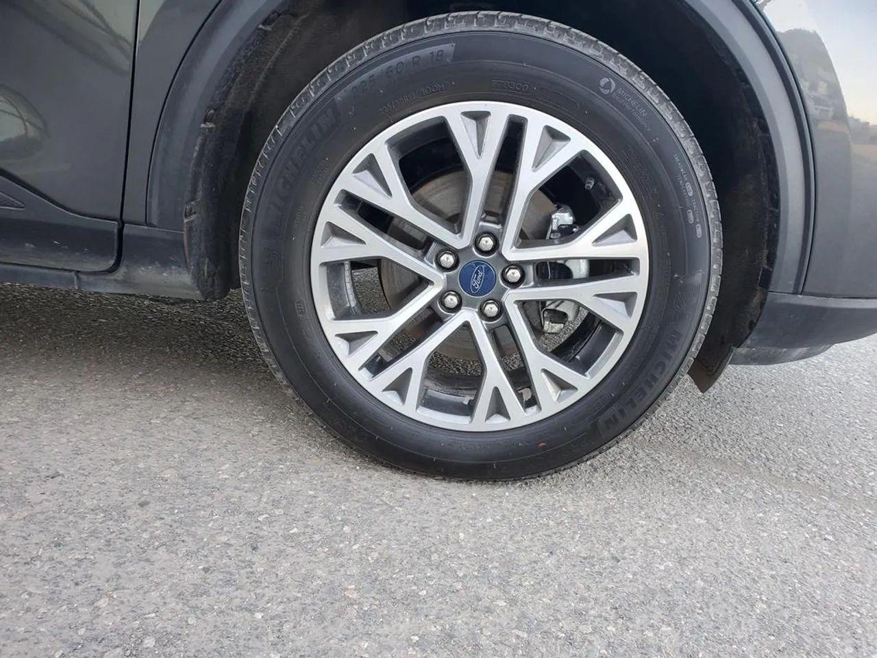 2020 Ford Escape SEL-4