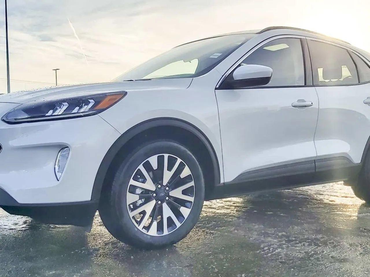 2020 Ford Escape SEL-3