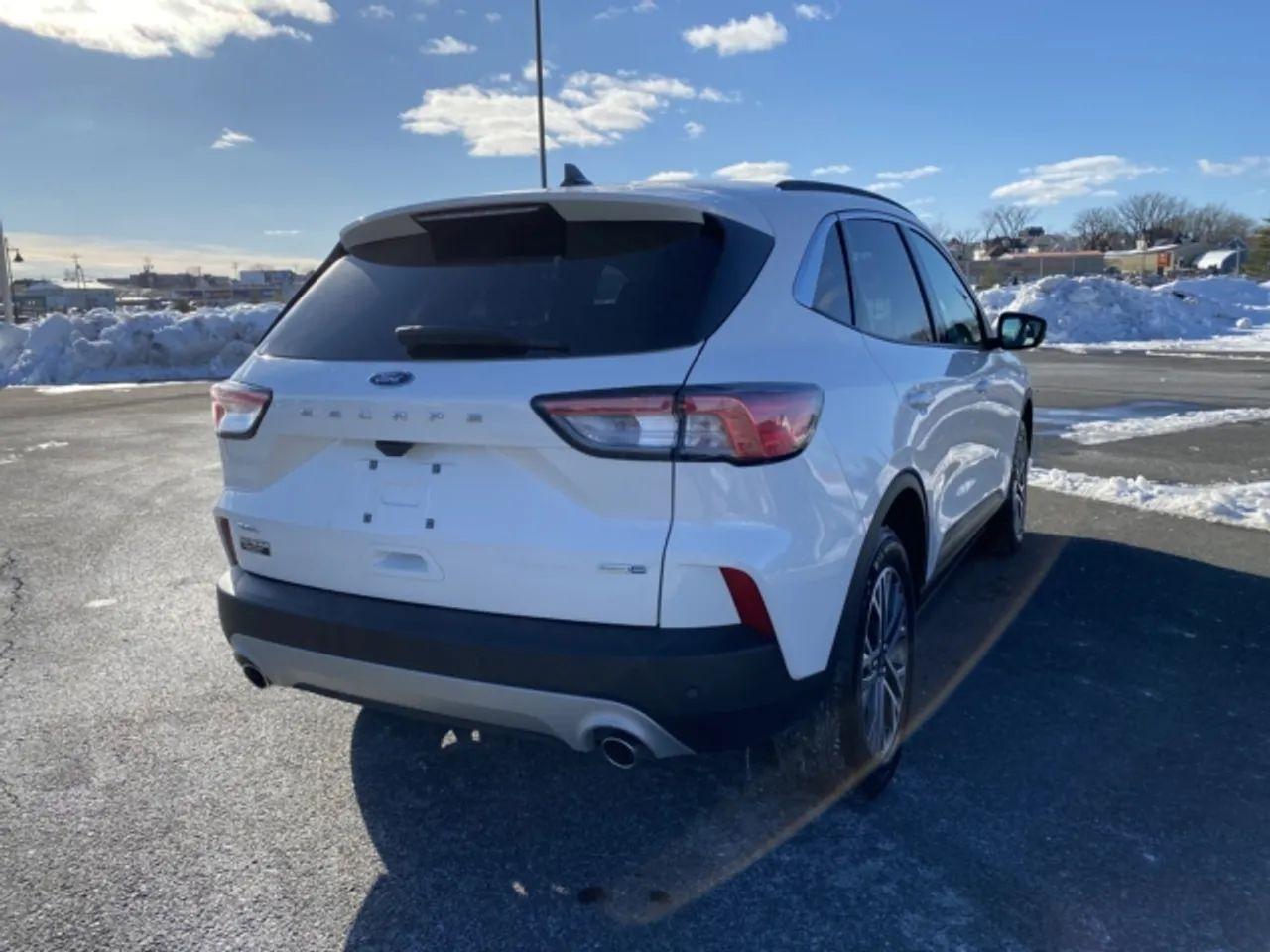 2020 Ford Escape SEL-4