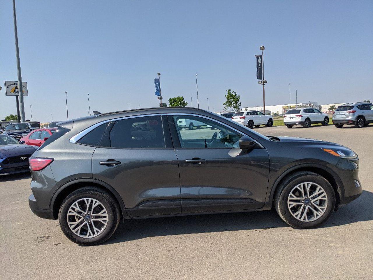 2020 Ford Escape SEL-4
