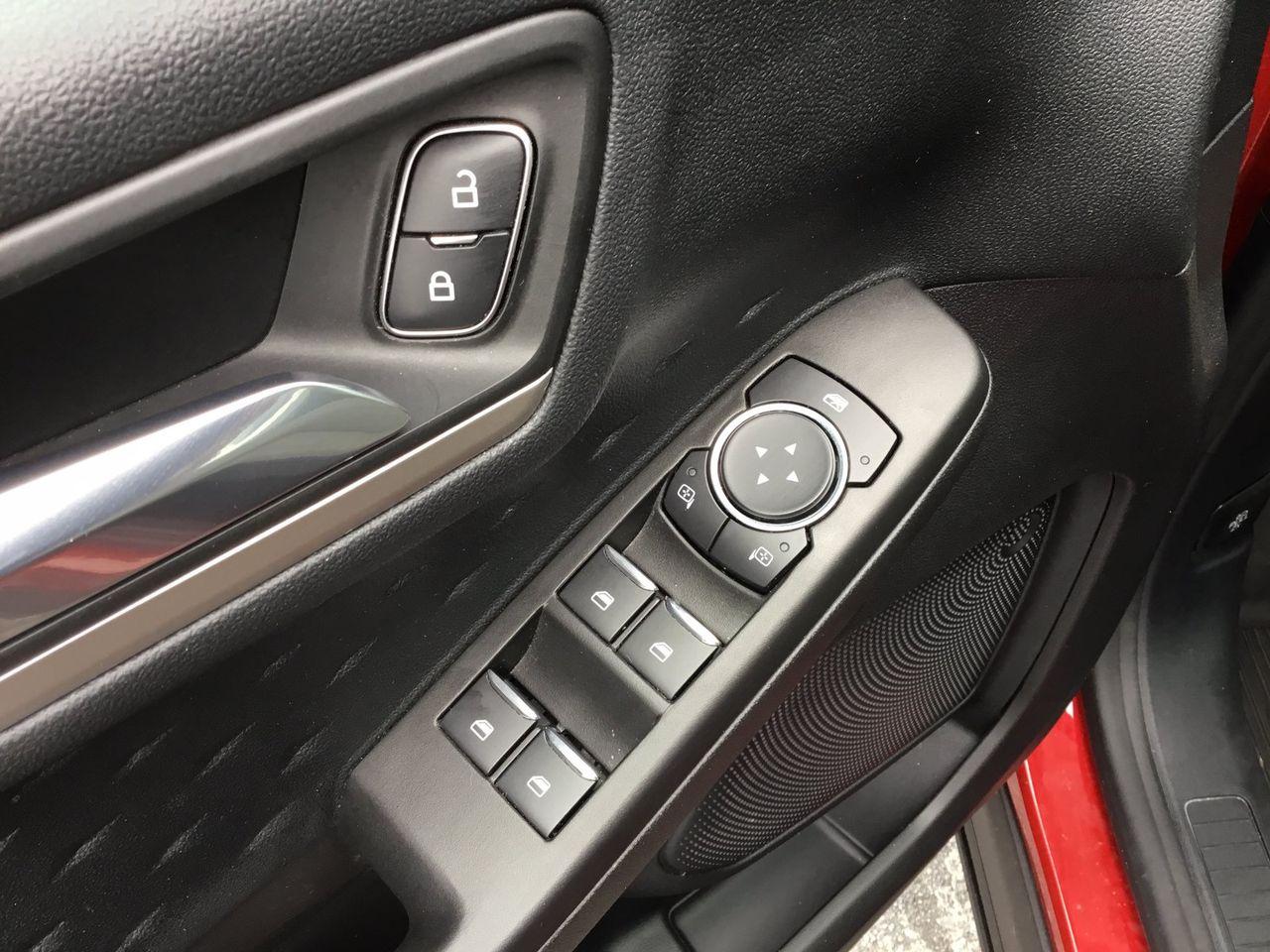 2020 Ford Escape SE-1
