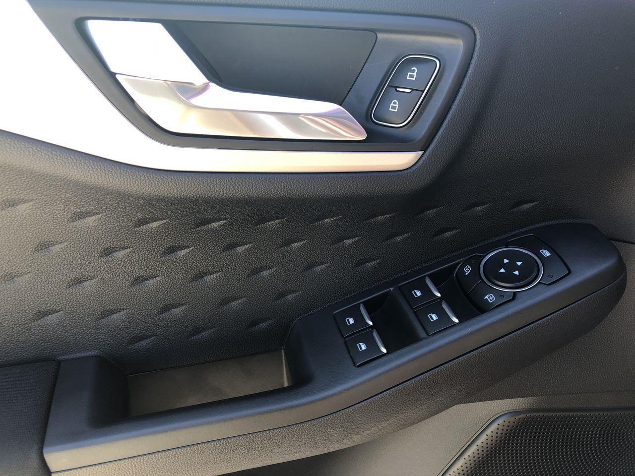 2020 Ford Escape SE-2