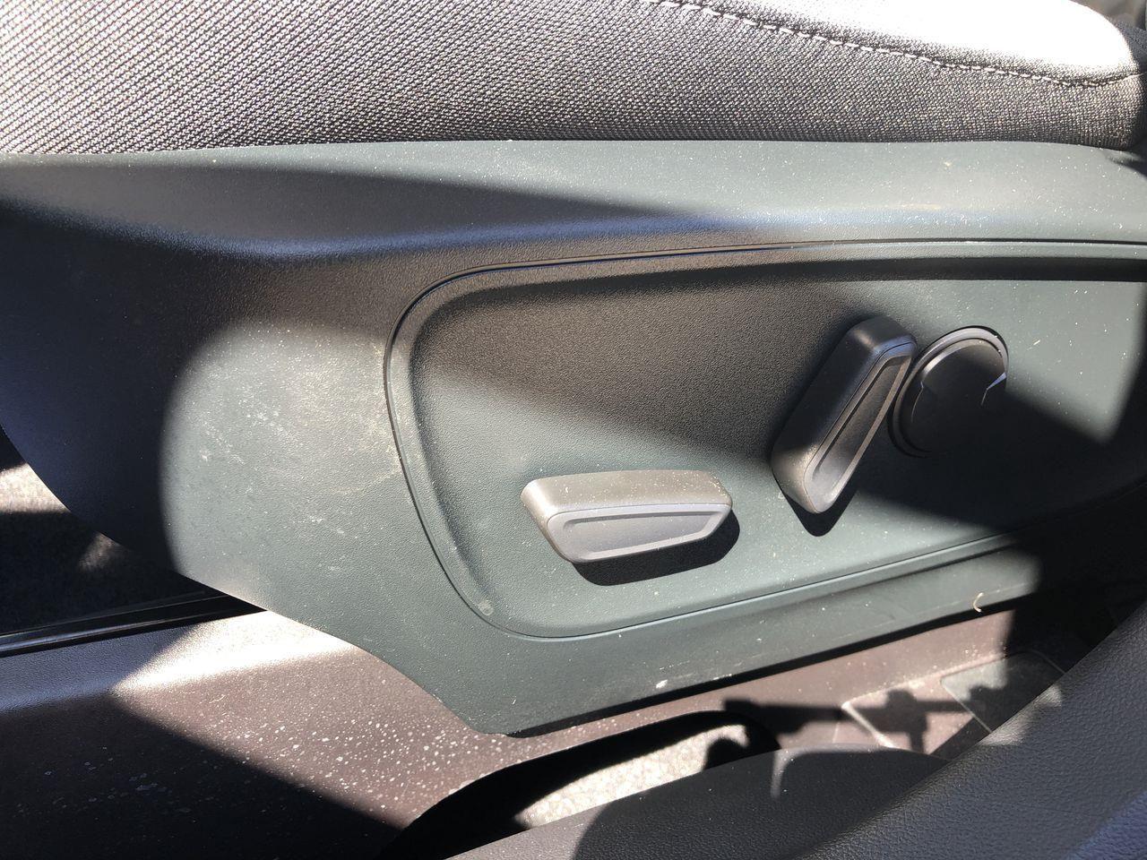 2020 Ford Escape SE-3