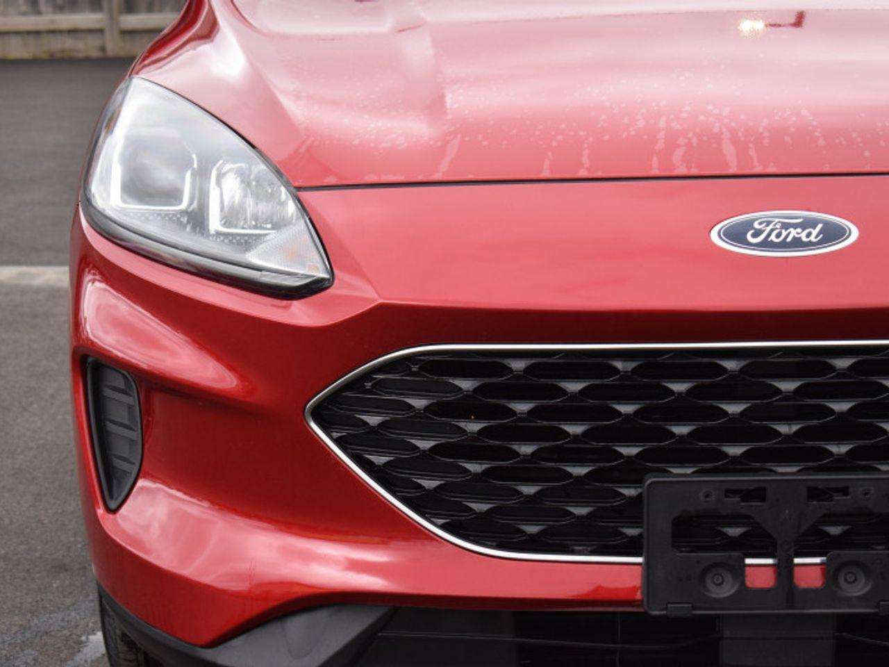 2020 Ford Escape SE-3