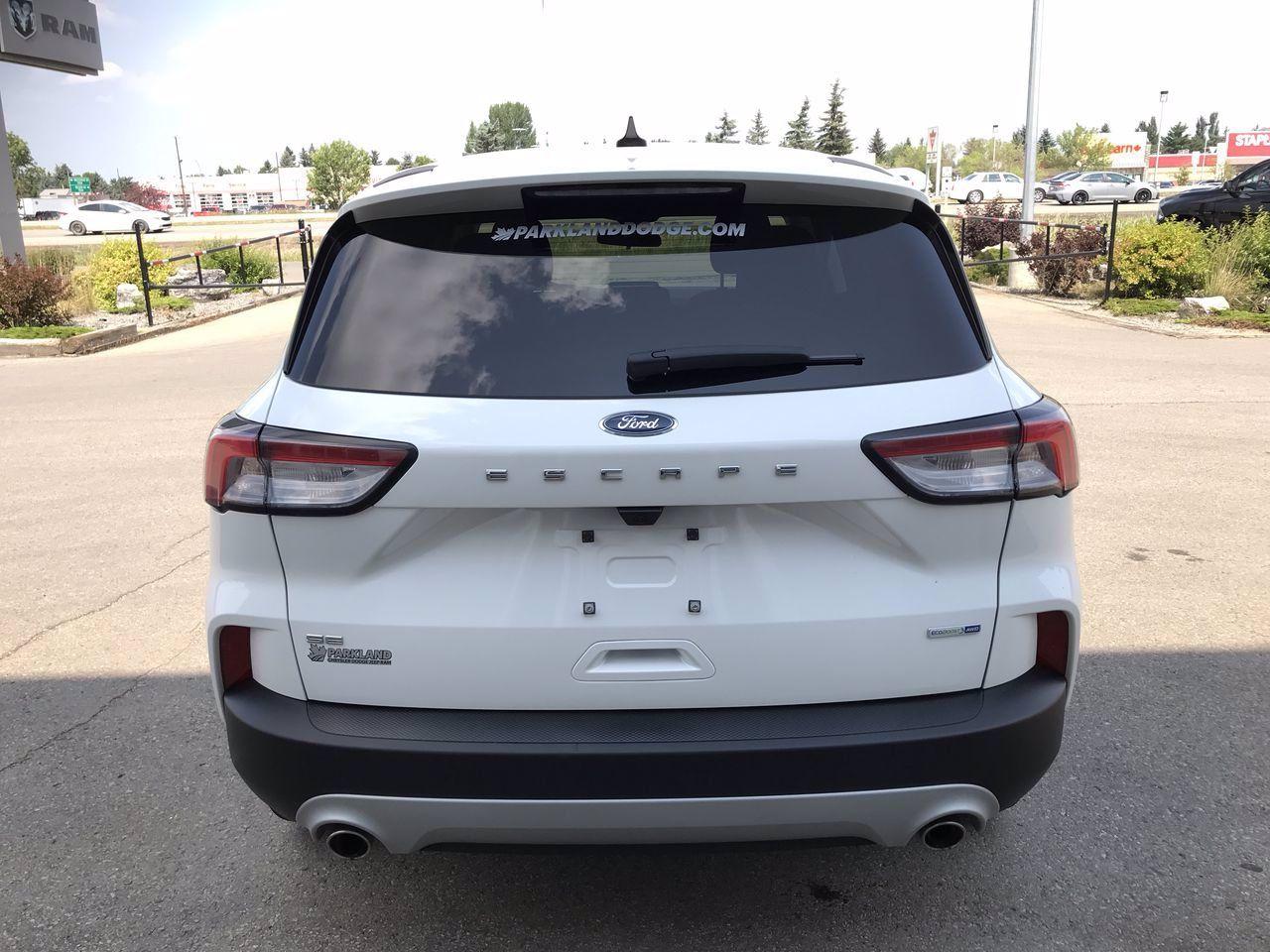 2020 Ford Escape SE-3