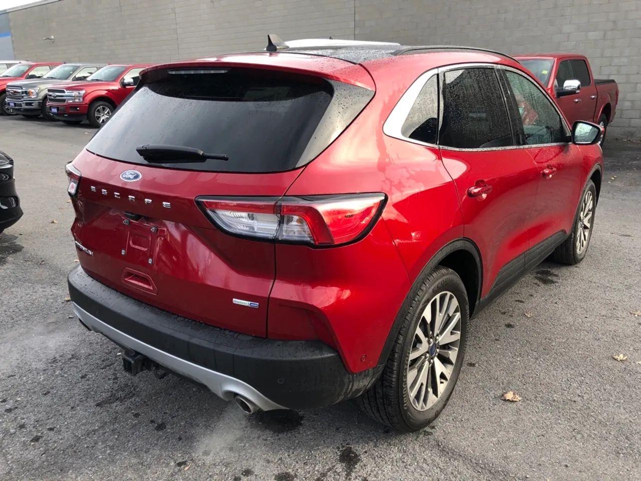 2020 Ford Escape Titanium-4