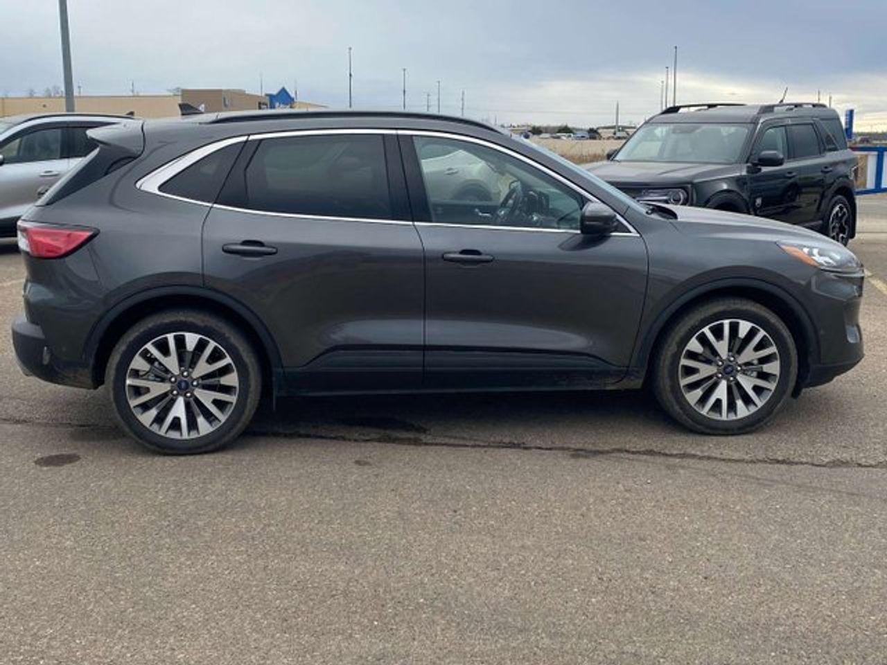 2020 Ford Escape Titanium-4