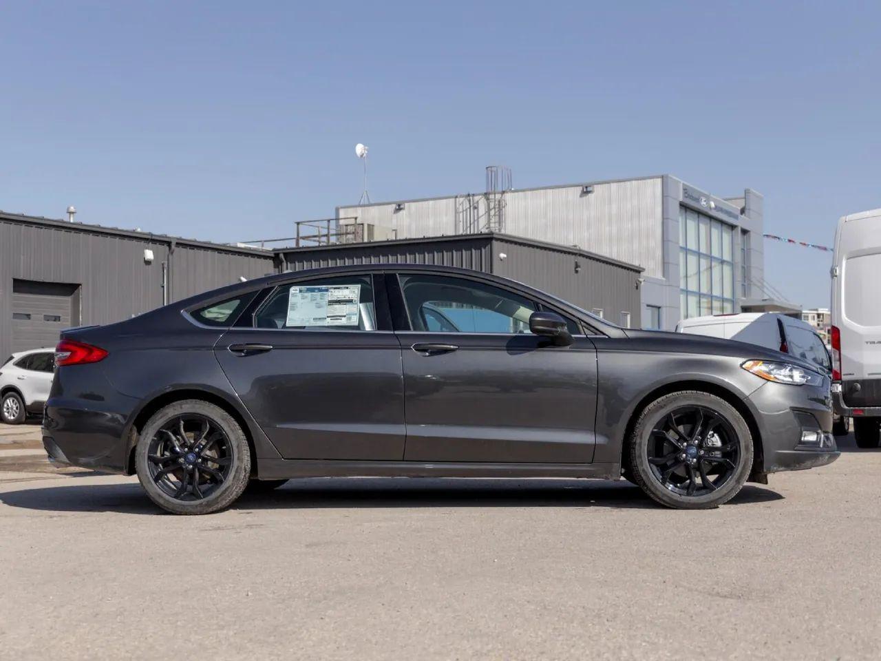 2020 Ford Fusion SE-3