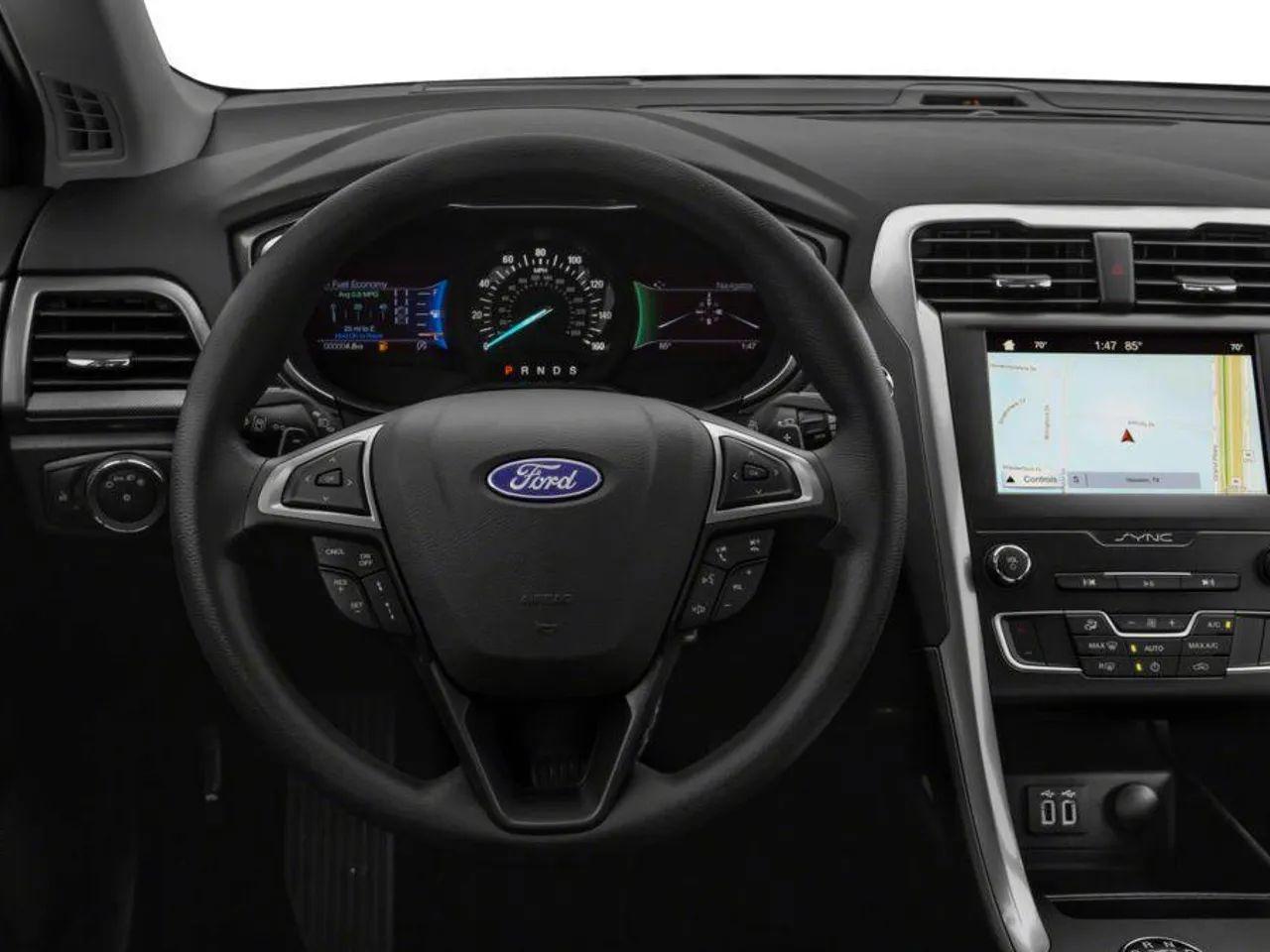 2020 Ford Fusion SE-3