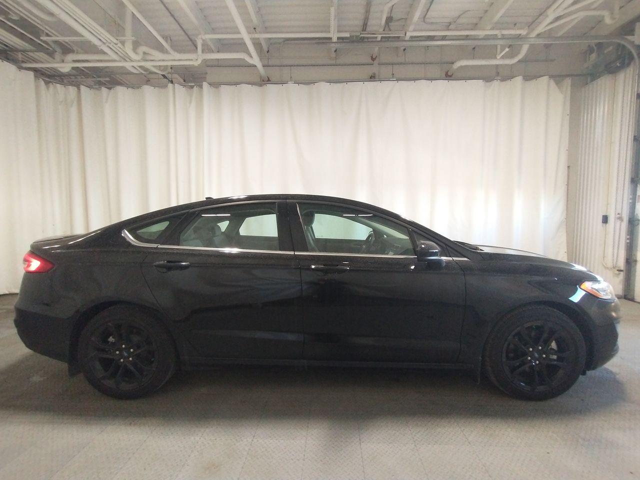 2020 Ford Fusion SE-2