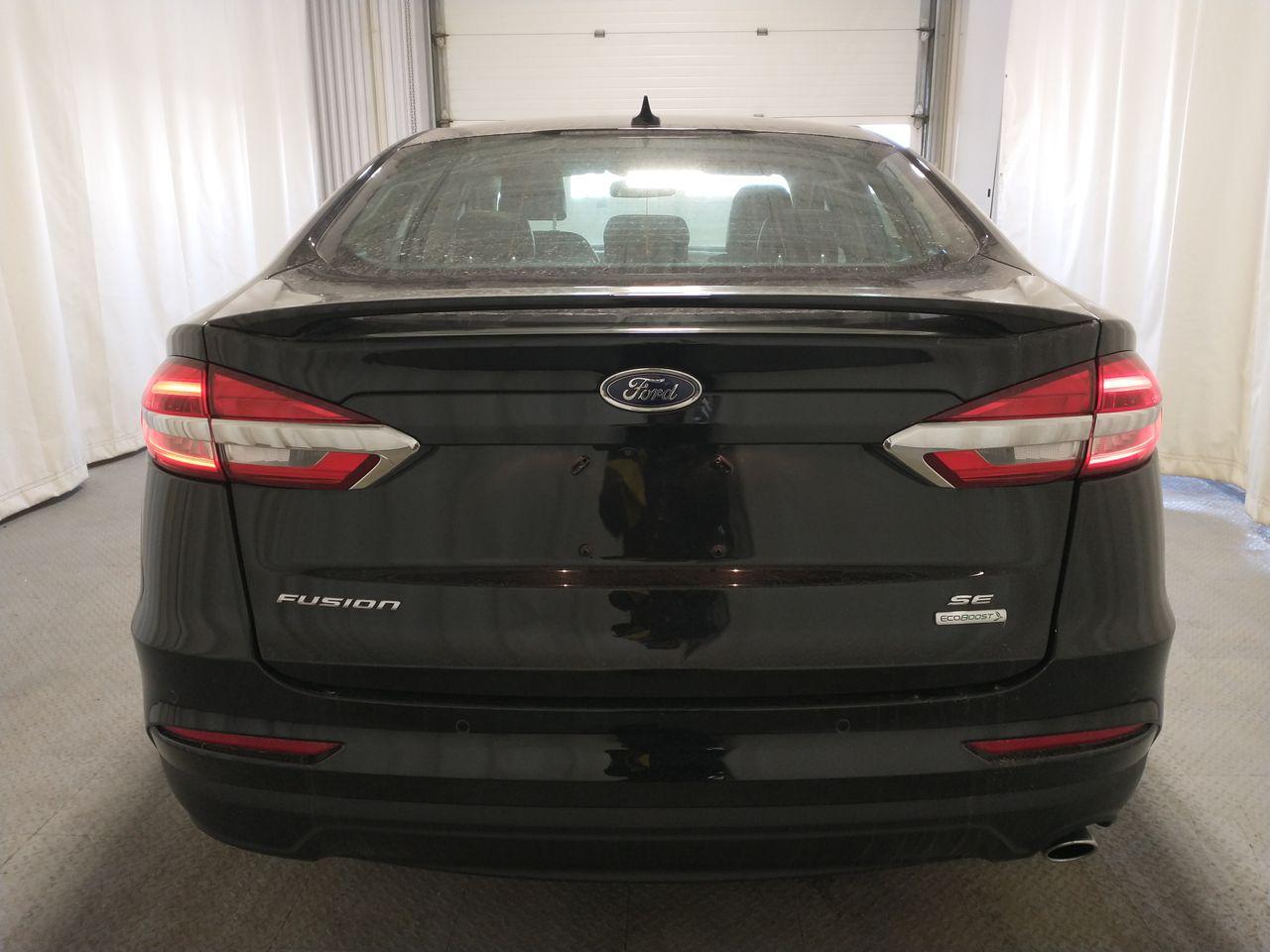 2020 Ford Fusion SE-3