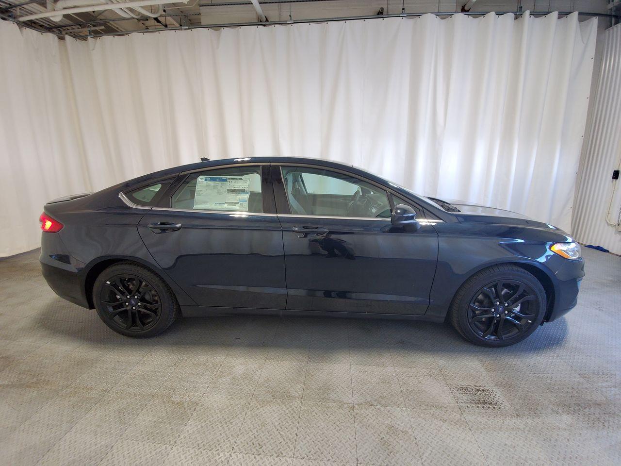2020 Ford Fusion SE-2