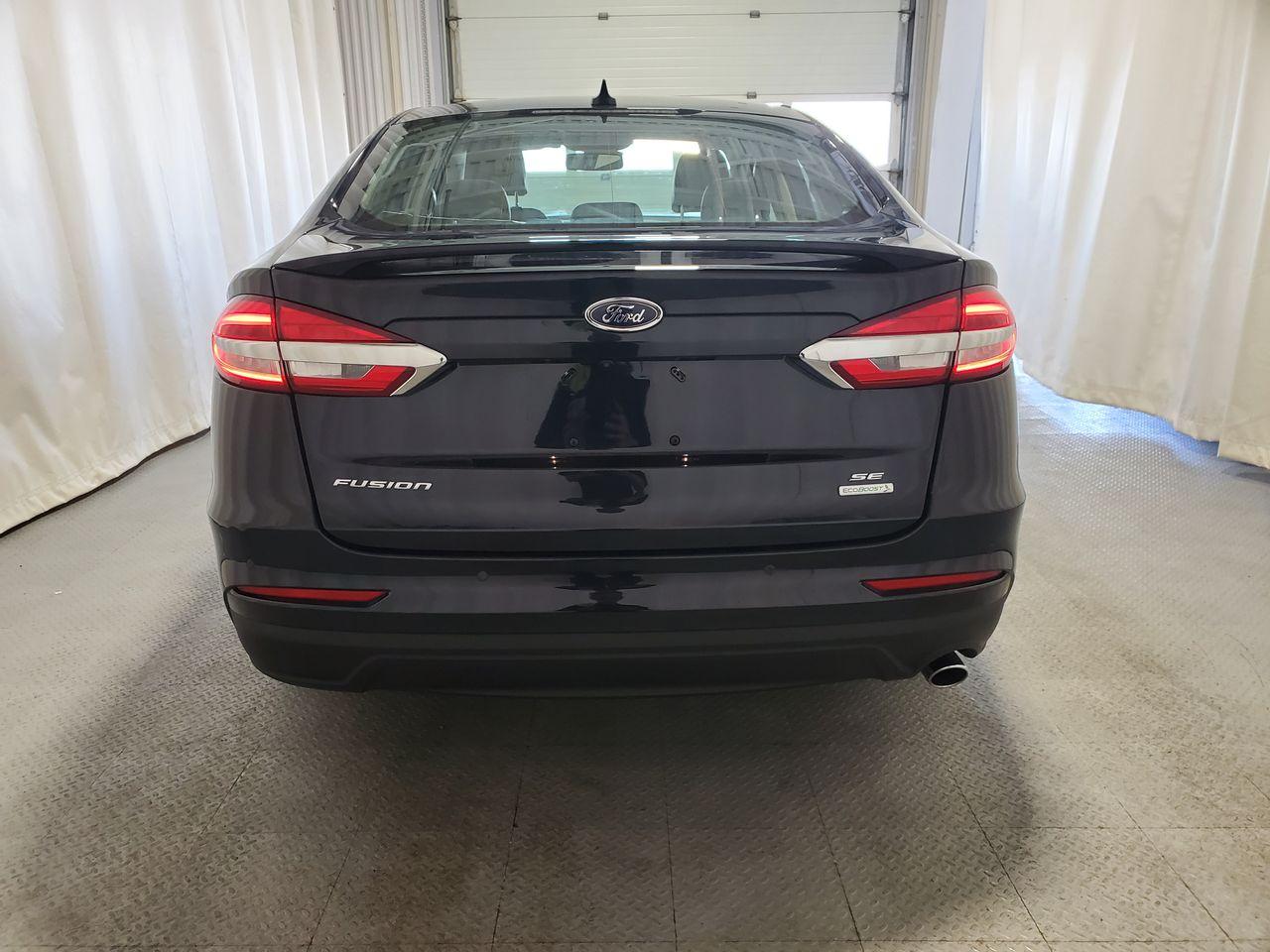 2020 Ford Fusion SE-3