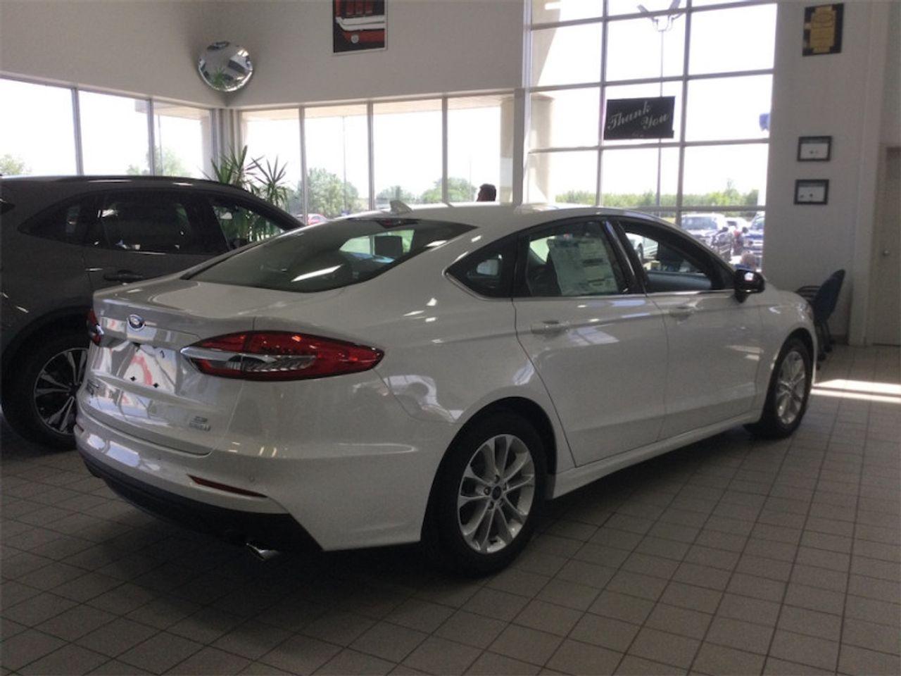 2020 Ford Fusion -4