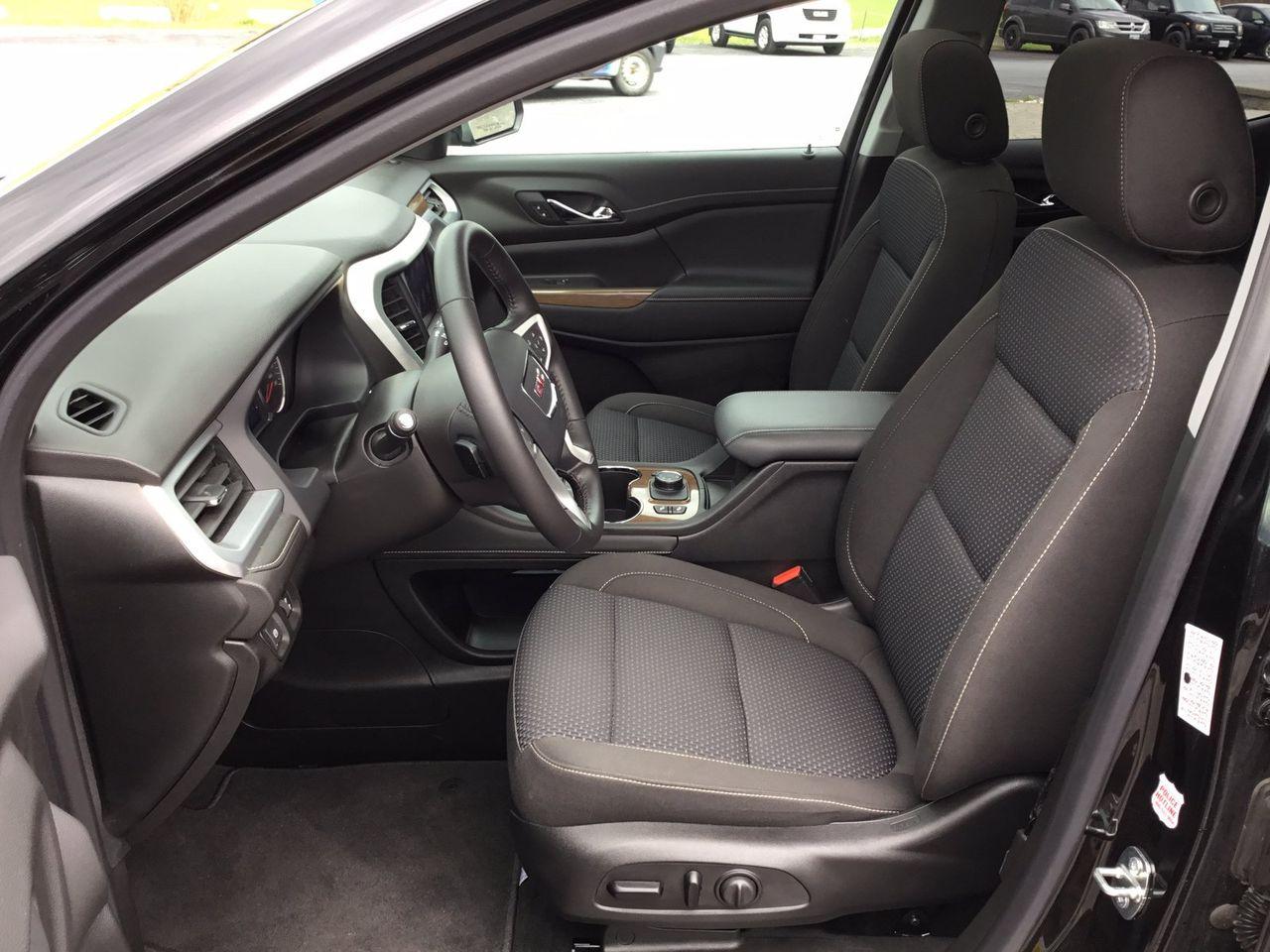 2020 GMC Acadia SLE1-2