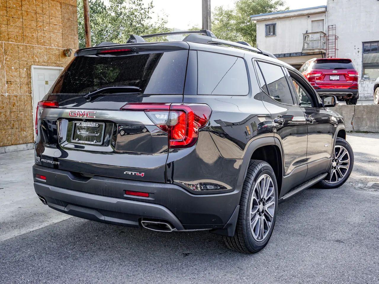 2020 GMC Acadia SLE2-1