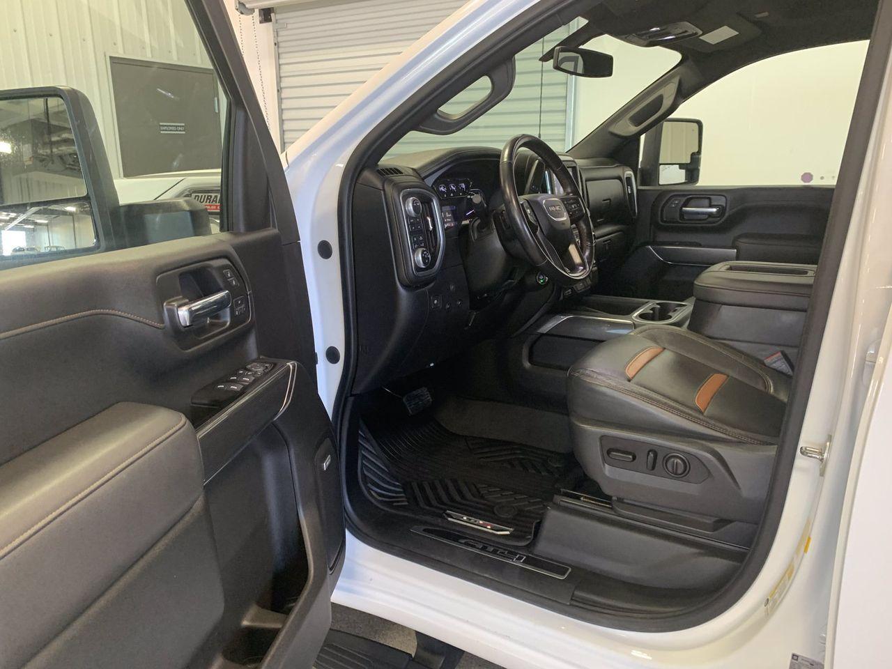 2020 GMC Sierra 2500HD AT4-3