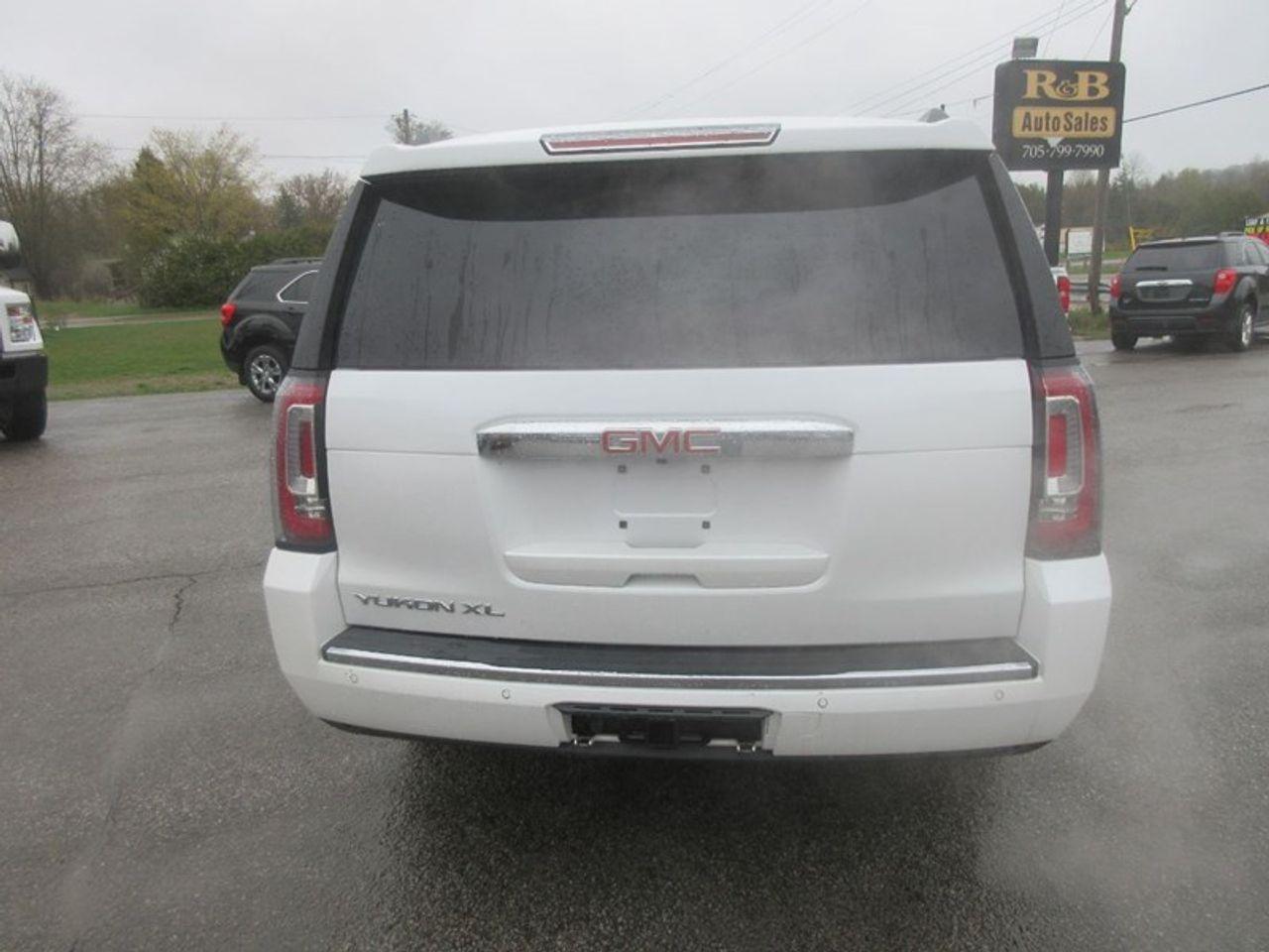 2020 GMC Yukon XL Denali-4