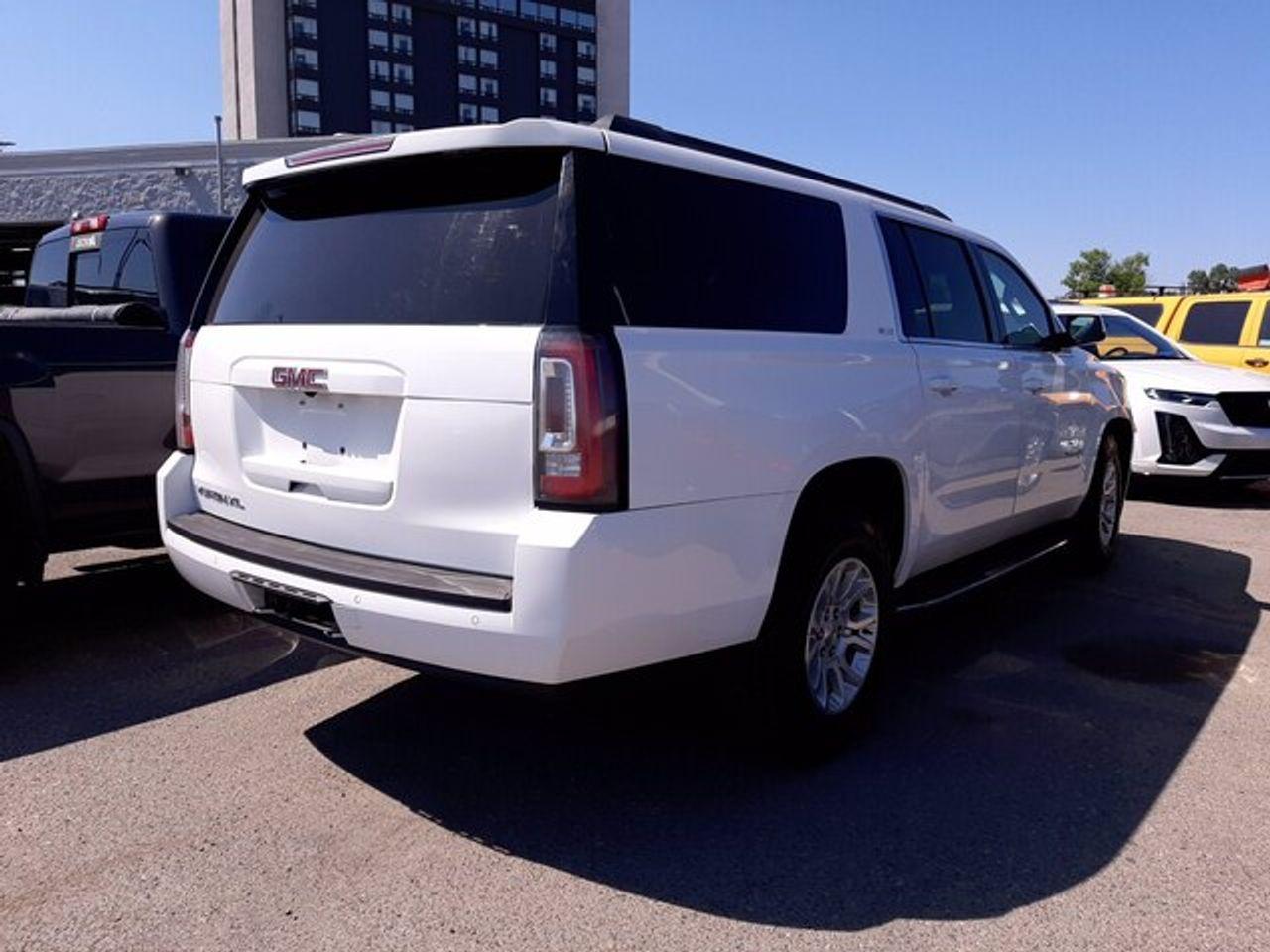 2020 GMC Yukon XL SLE-3