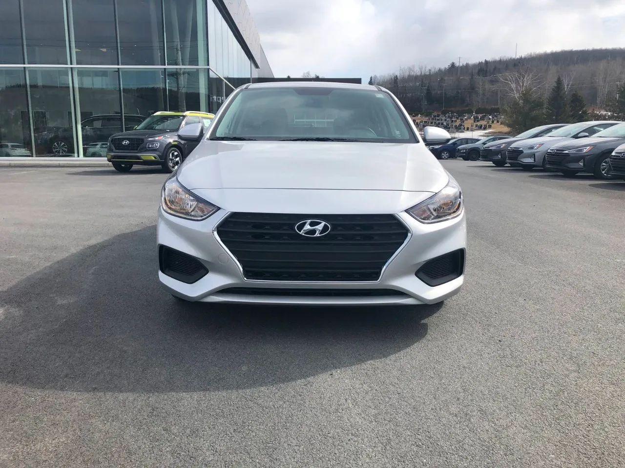 2020 Hyundai Accent Essential-1