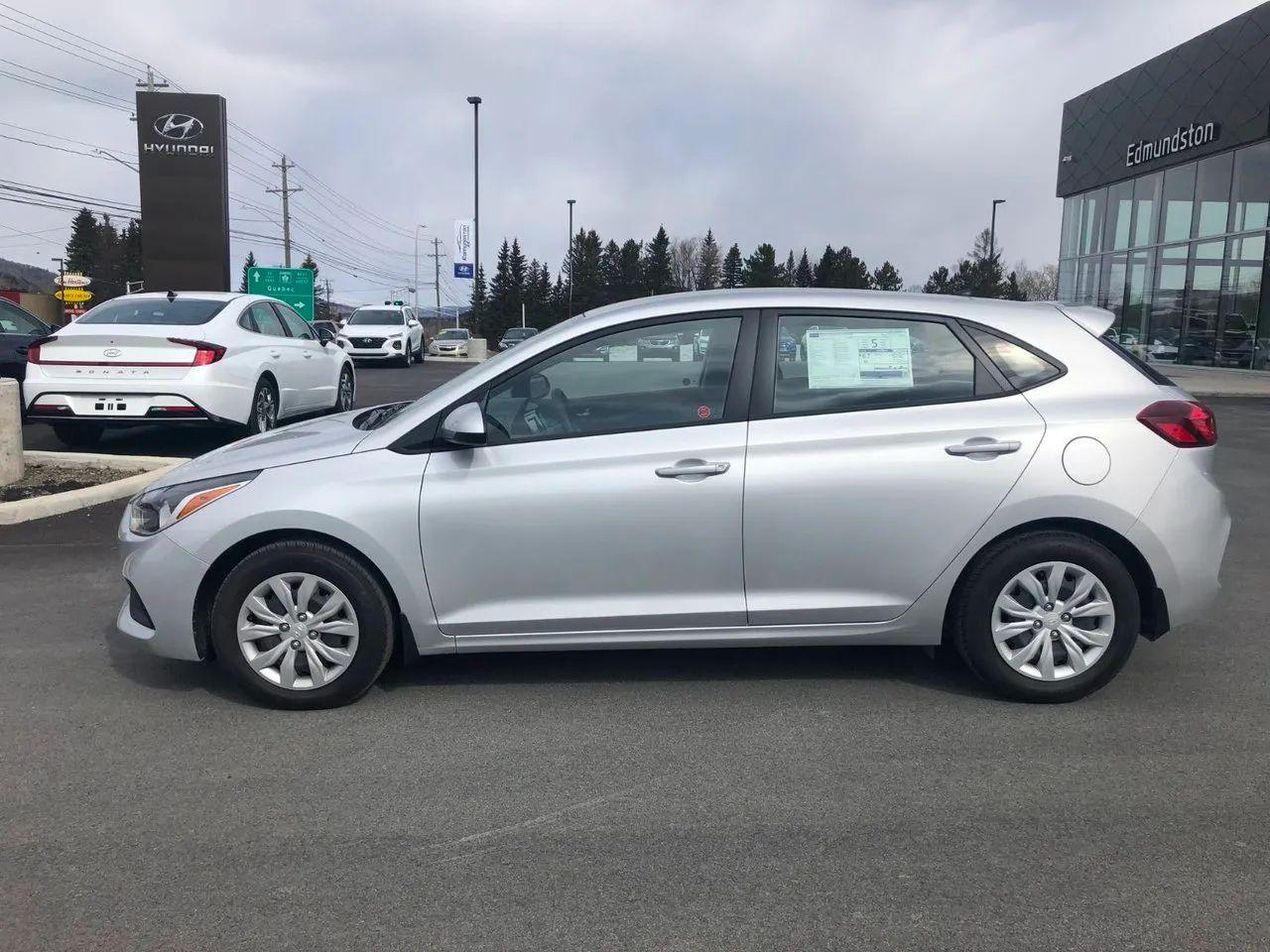 2020 Hyundai Accent Essential-2