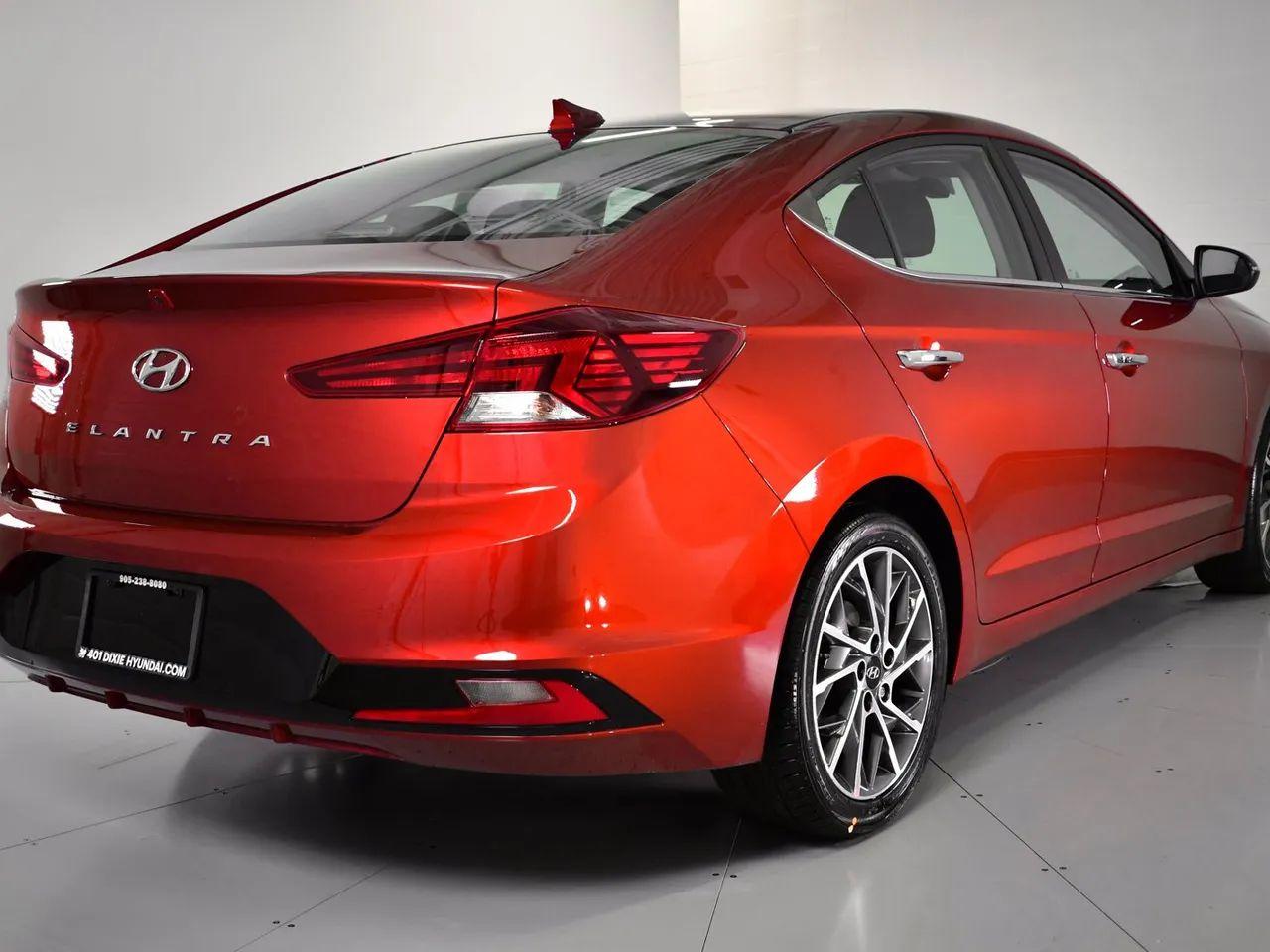 2020 Hyundai Elantra Luxury-4