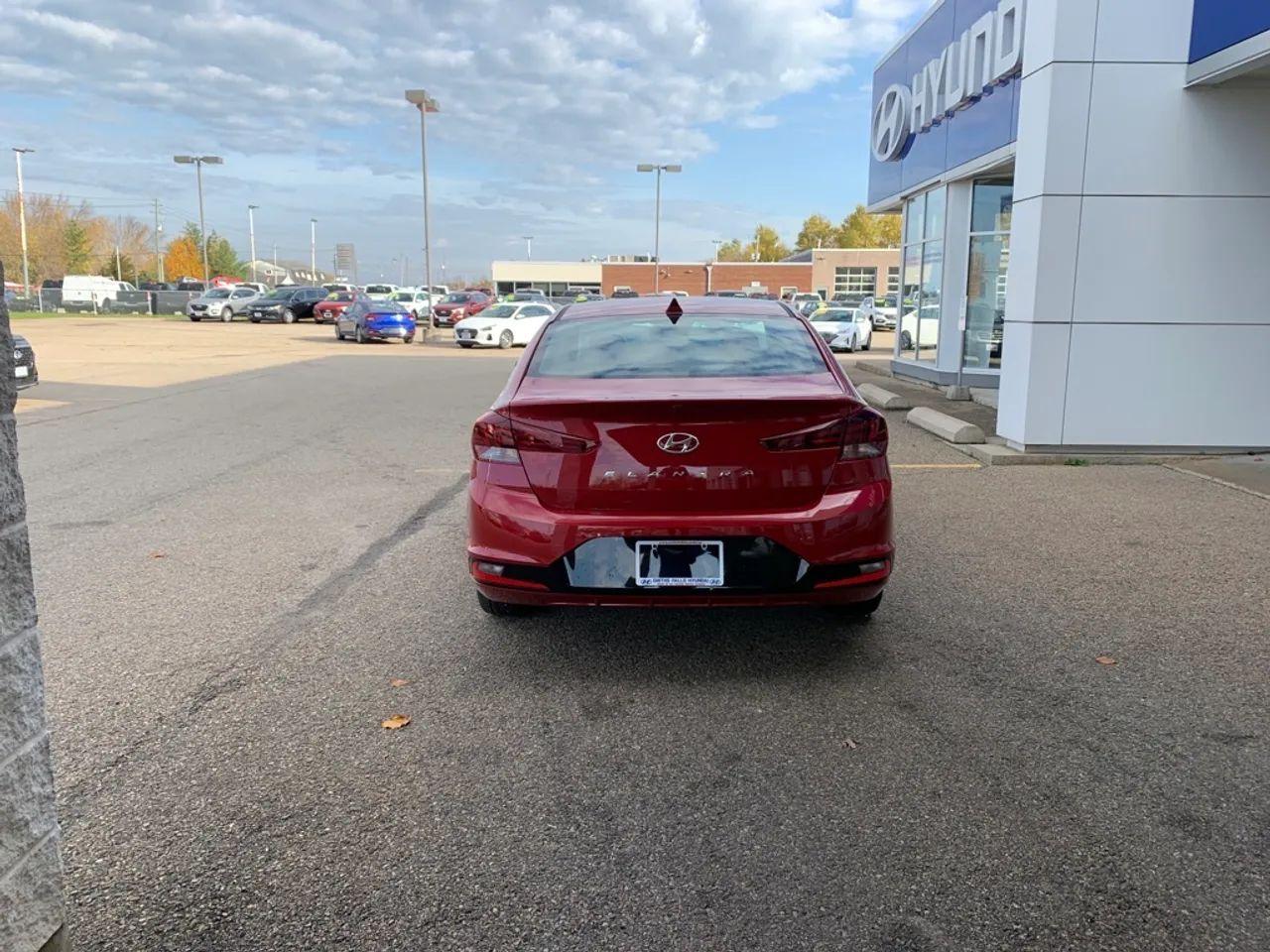 2020 Hyundai Elantra Luxury-3
