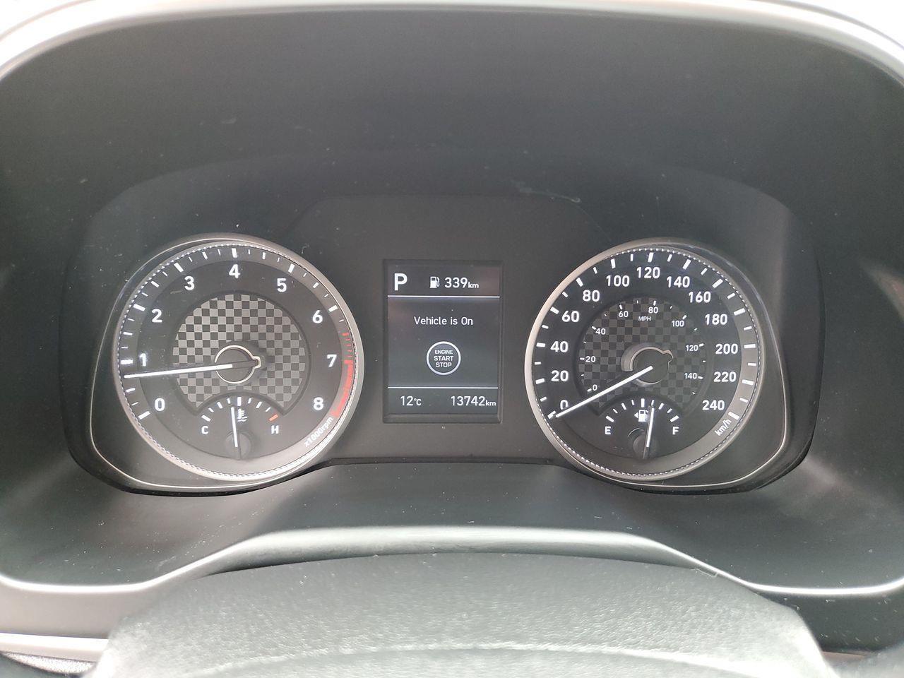 2020 Hyundai Elantra Luxury-3