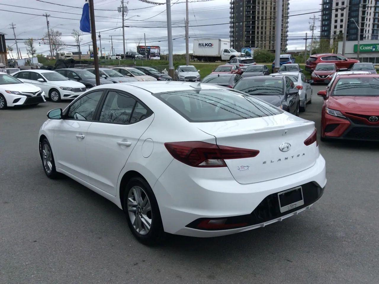 2020 Hyundai Elantra Preferred-4