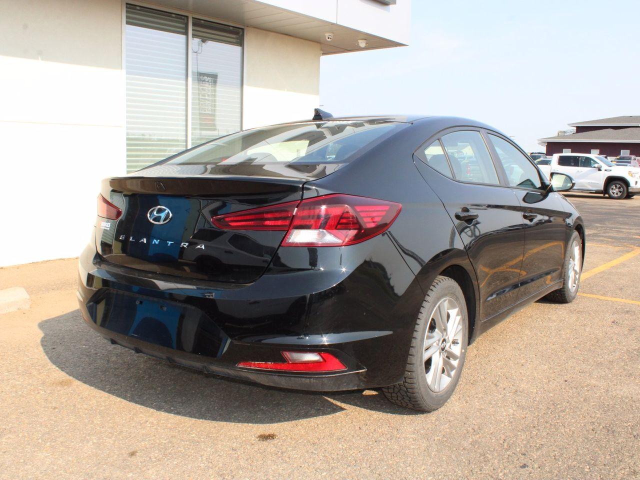 2020 Hyundai Elantra Preferred-3