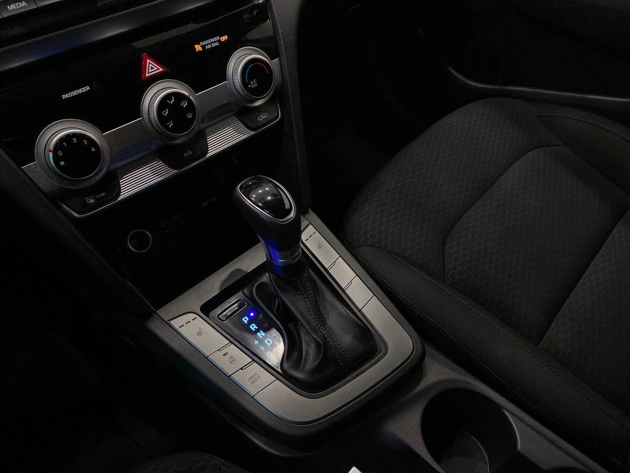 2020 Hyundai Elantra Preferred-4